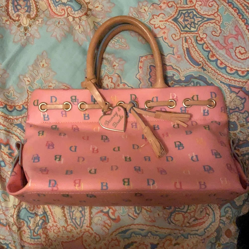 Dooney and Bourke pink hand bag